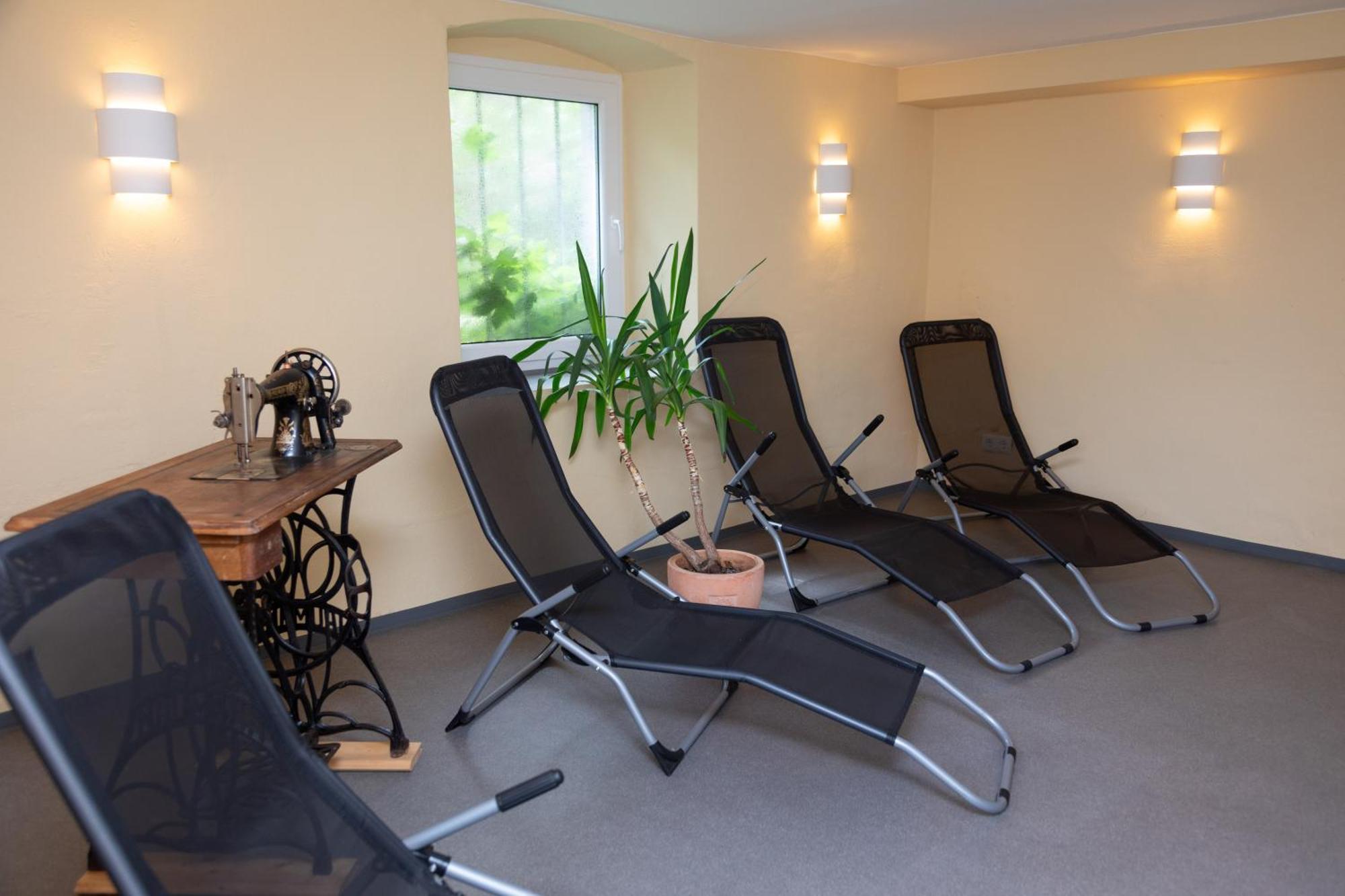Moderne Ferienwohnung In Alter Villa Georgenthal  Dış mekan fotoğraf